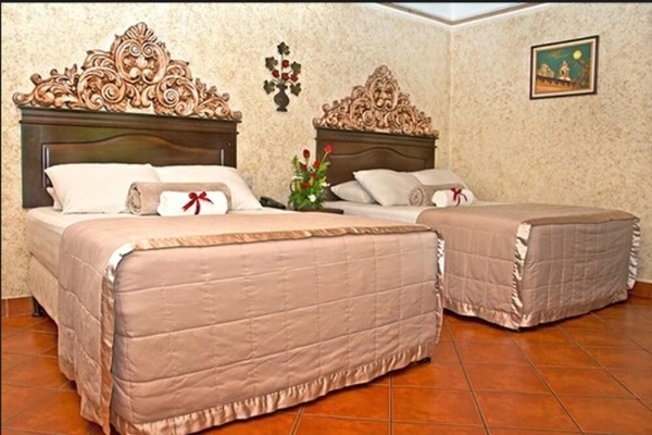 Hotel Genessis (San Cristóbal El Bajo)